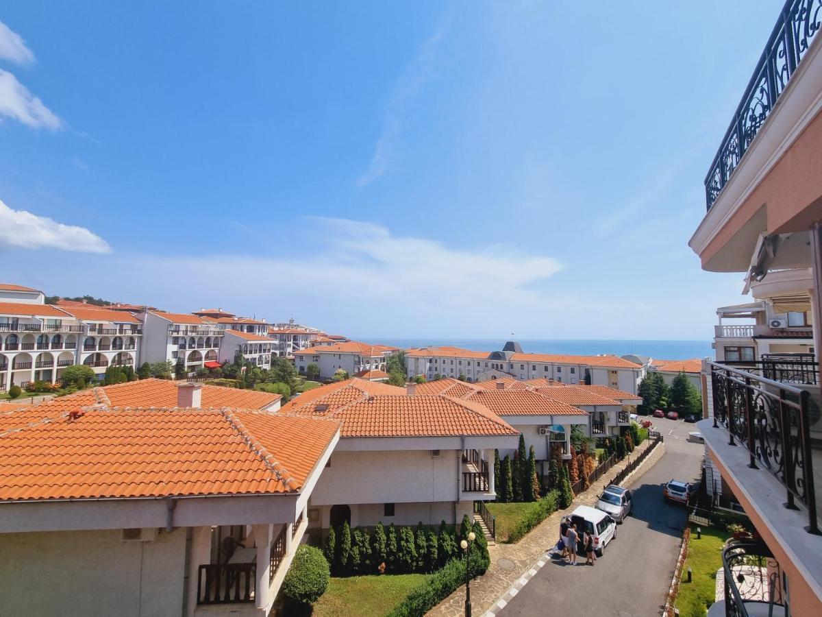 Fenix Apart Complex Sveti Vlas Exteriör bild