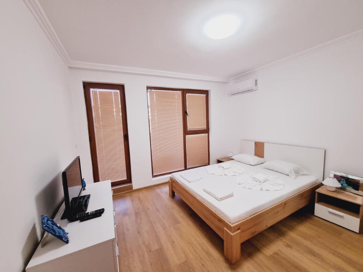 Fenix Apart Complex Sveti Vlas Exteriör bild